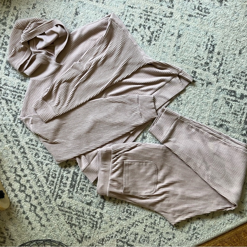 Alo Yoga Muse Sweat Suit Ribbed Jogger Pants Matching Crop Sweatshirt Pant Sz L